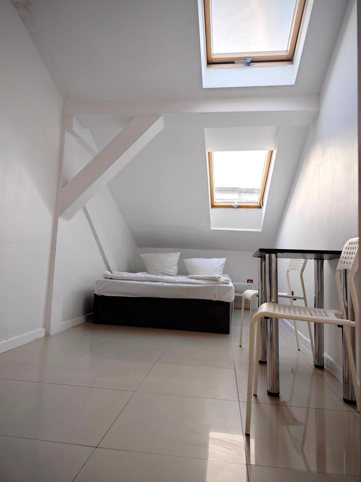 Attic Studio Varsavia Camera foto