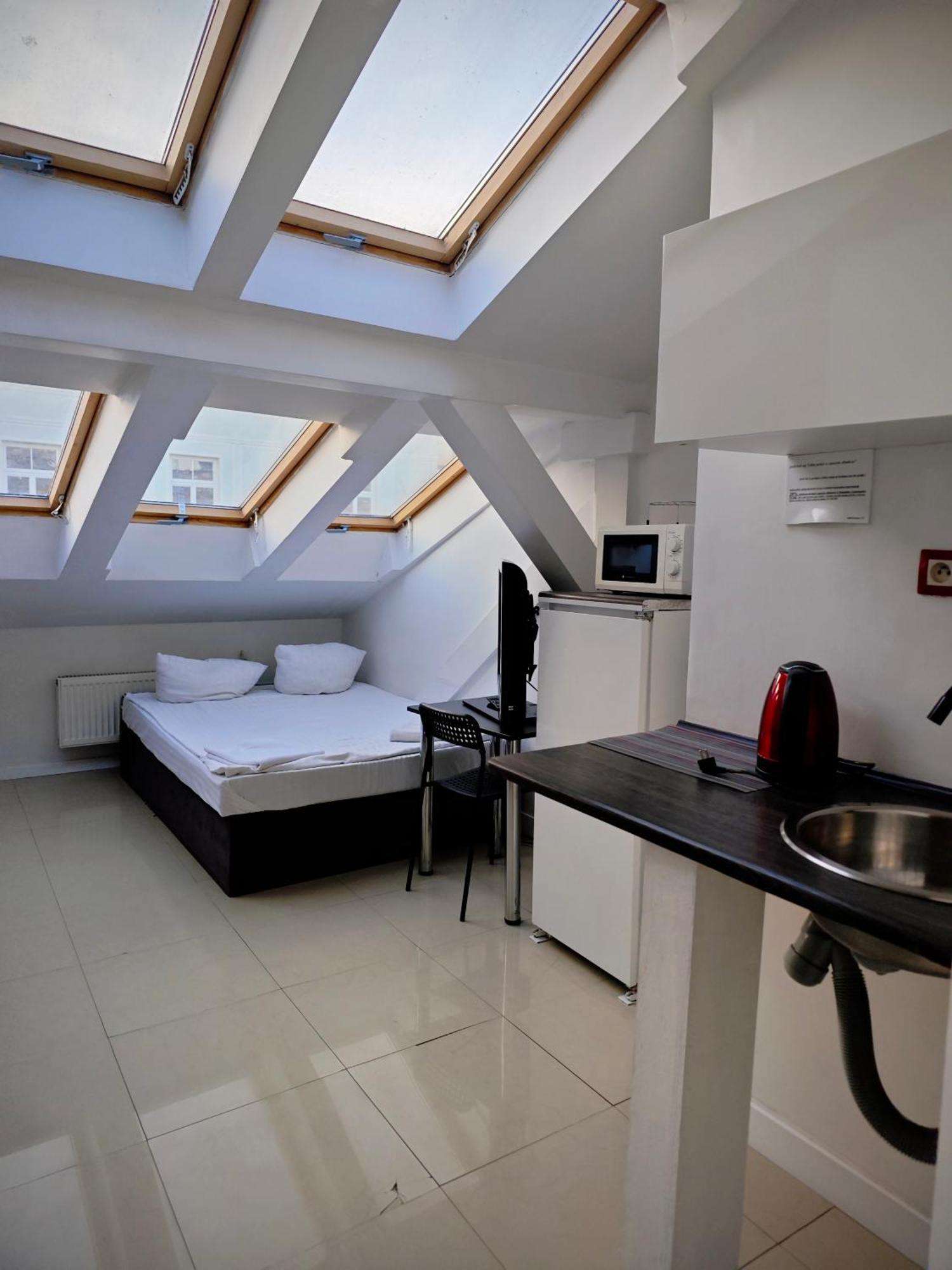 Attic Studio Varsavia Camera foto